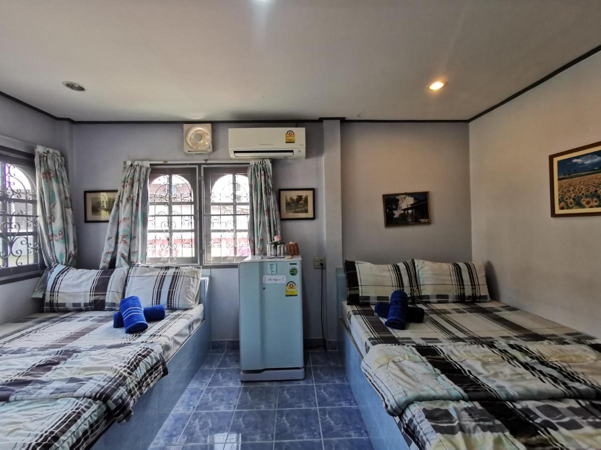 Samiya Guesthouse Bangsaen Esterno foto