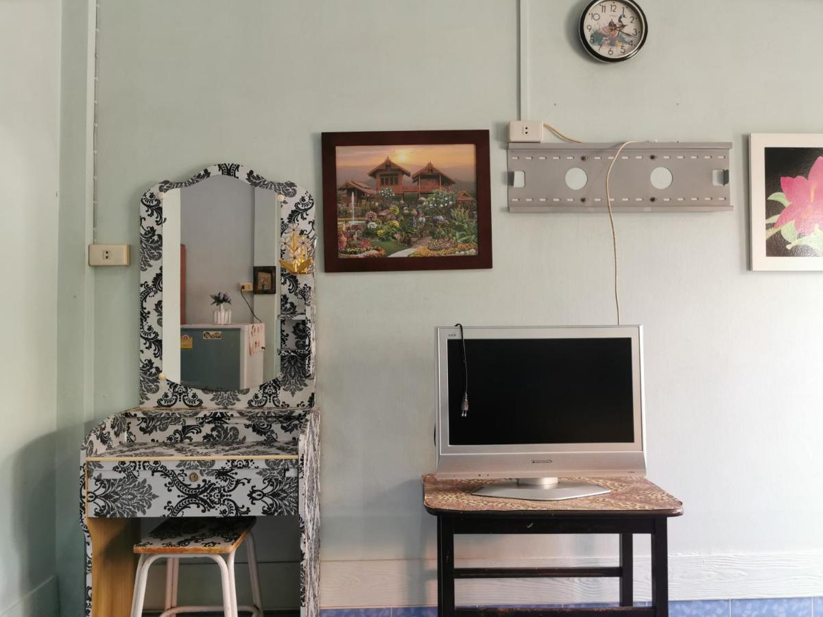 Samiya Guesthouse Bangsaen Esterno foto